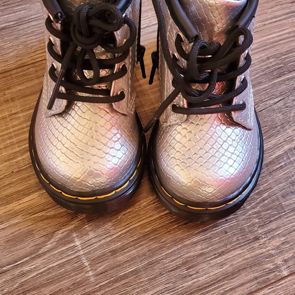 Dr. Martens for baby girl / silver baby boots/ metallic Dr. Martens